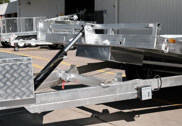 16 x 6.6 Hydraulic Tilt Car Trailer 3000kg ATM